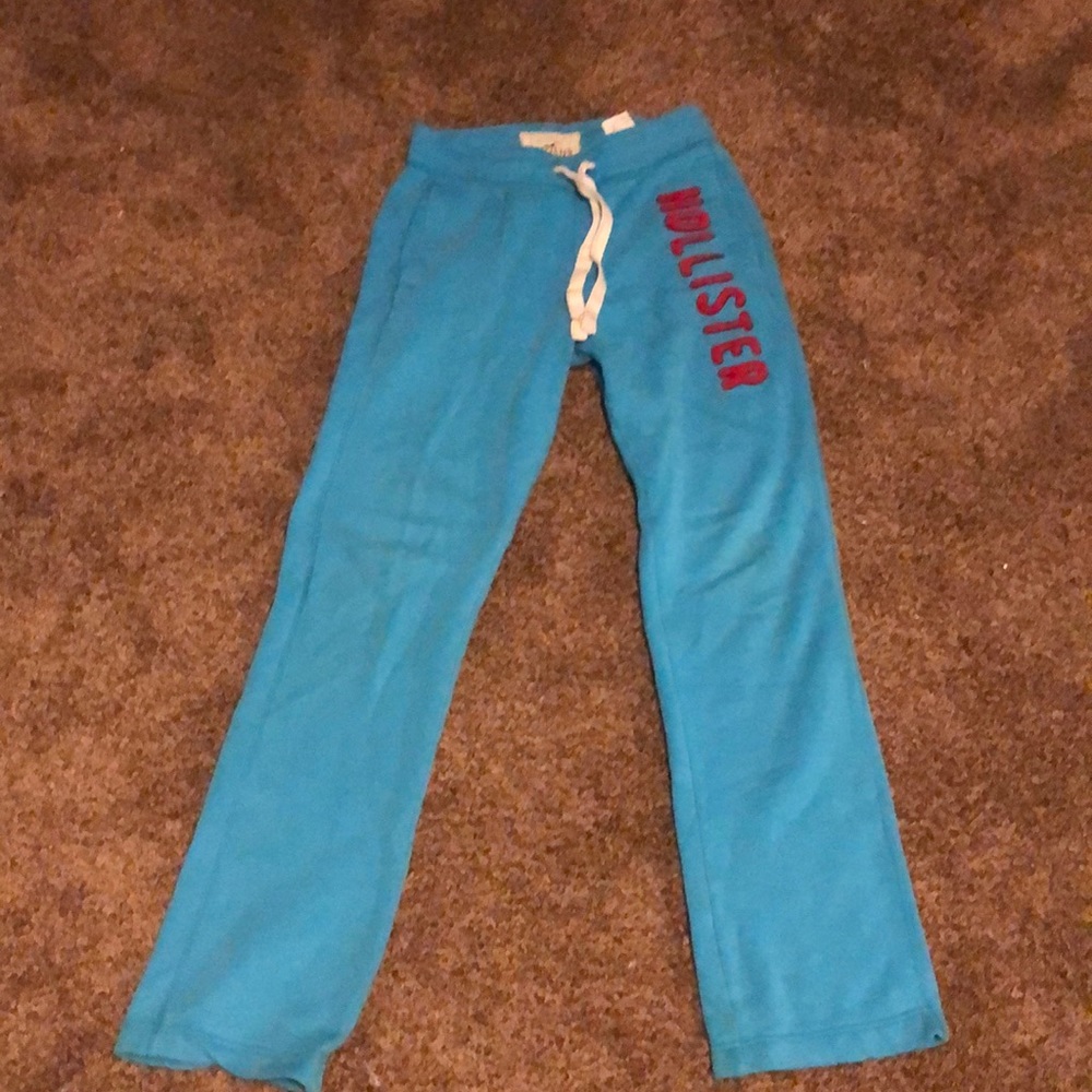 Guy’s Hollister sweatpants